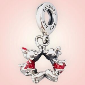Pandora Charm Mickey and Minnie Mouse Kissing Dangle #790075C01